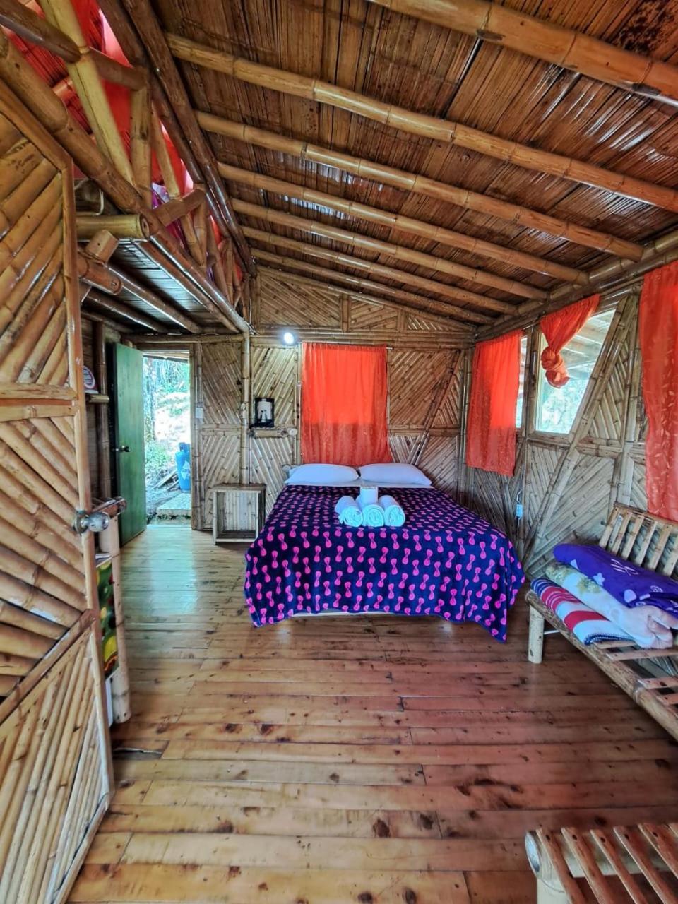 Hotel Guatape Adrianas Bambu Екстериор снимка